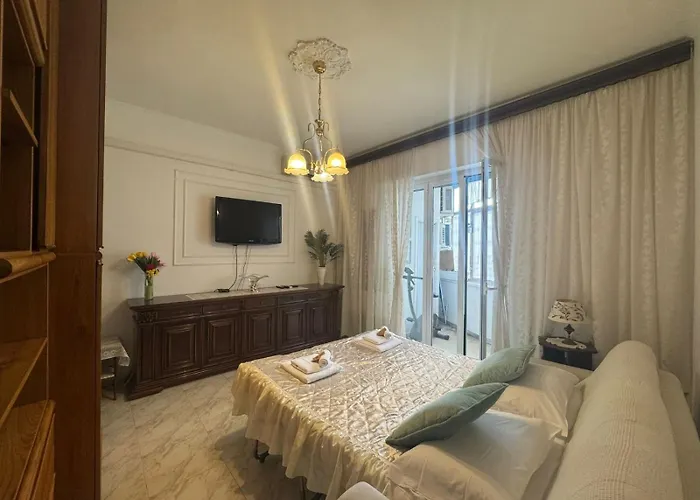 La Casa Di Maia *